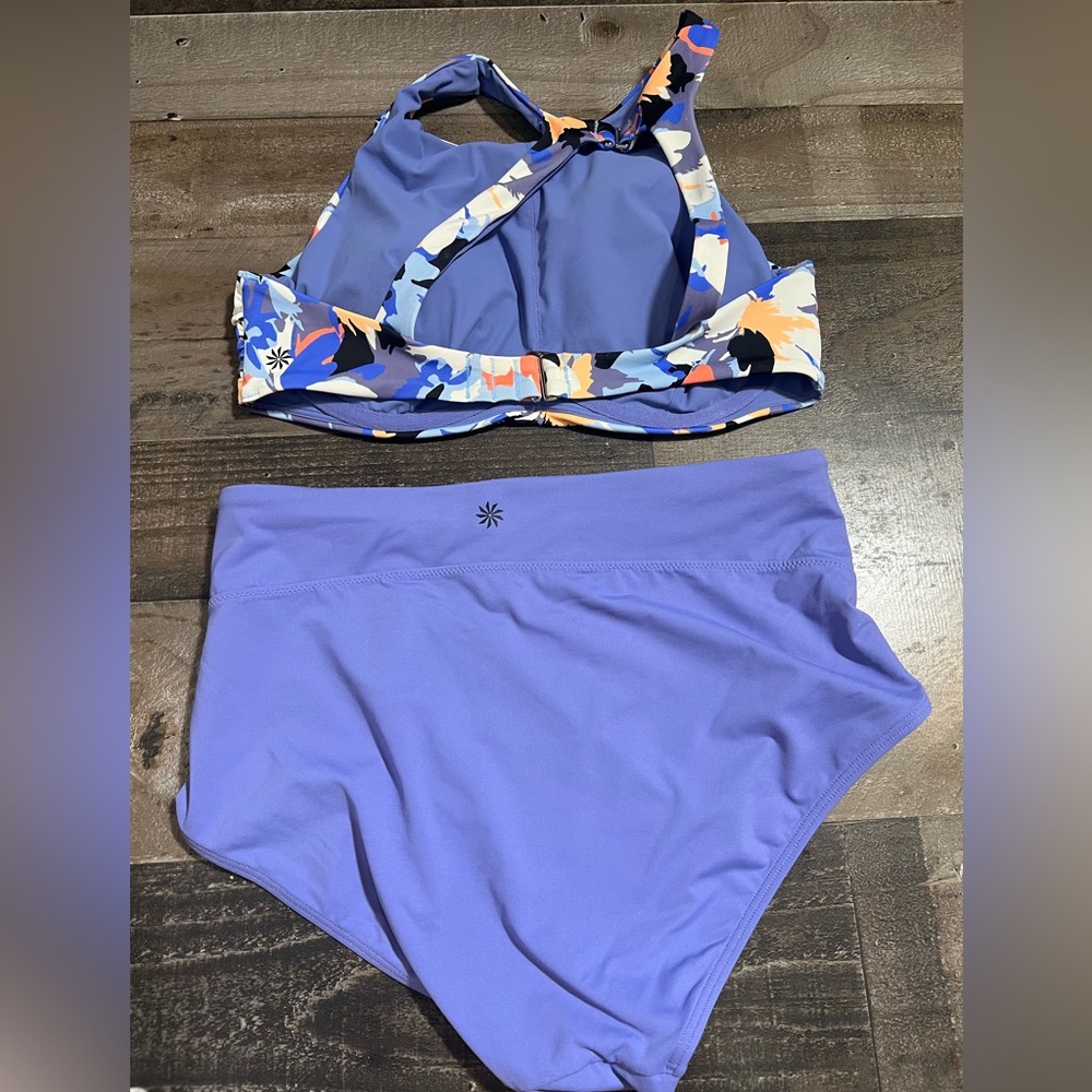 Athleta Swim‎ Suit - Sm/Med - Picture 2 of 4
